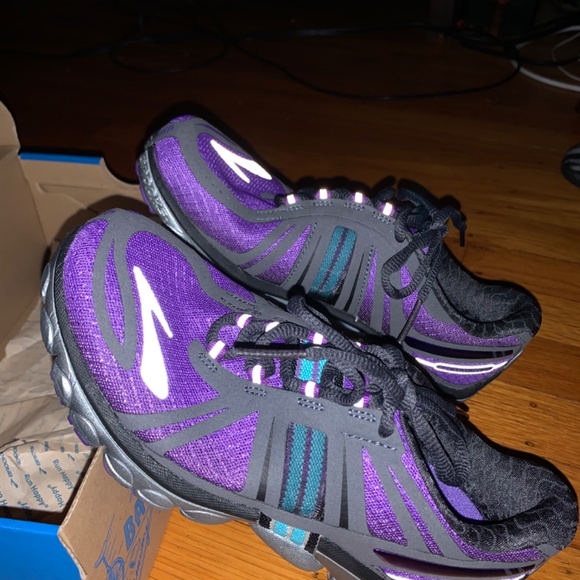 Women’s Brooks Pure Cadence Pronation/Plantar Fasciitis Running Shoes - Picture 3 of 8